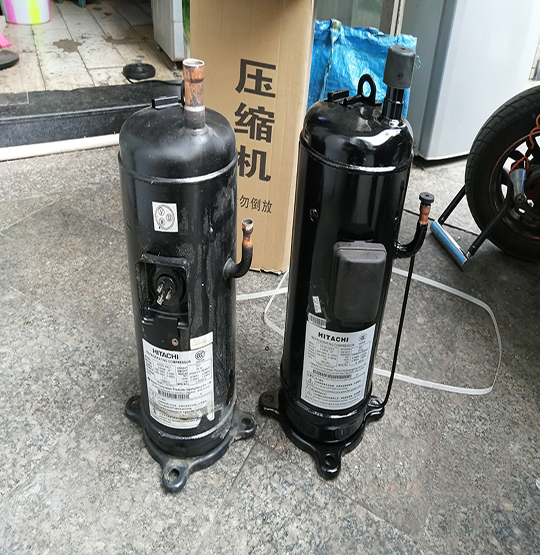 白云鄂博中央空调压缩机的更换维修